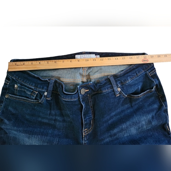 Torrid Denim Relaxed Boot Jeans Women’s Size 20R Dark Wash Stretch - Picture 7 of 9